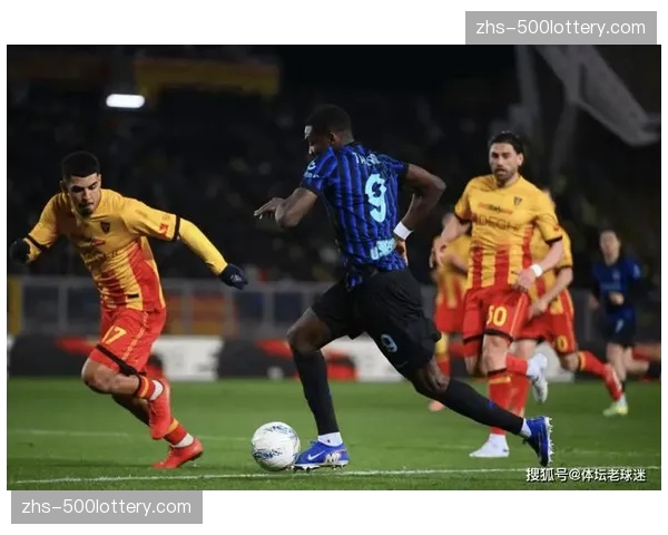 实时：莱切球员因抗议定位球判罚累积两黄被罚下场